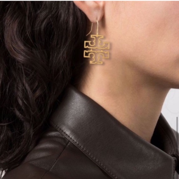 Tory Burch Britten Logo Earrings - Picture 3 of 6